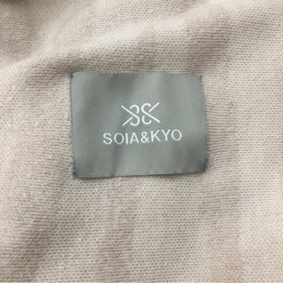 Soia & Kyo Pink Animal Print Knit Scarfigan with Fringe - Picture 7 of 10